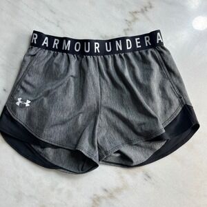 Under Armour HeatGear Women's Gray Athletic Shorts Loose Fit Size‎ SM